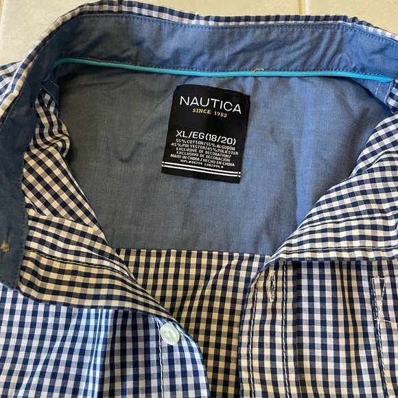 Nautica Blue Checkered Button-Up Shirt‎ - Picture 2 of 9